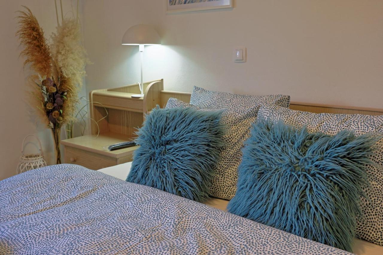 Luxury Apartman Alex With Sauna In The Village Otočac Exterior foto