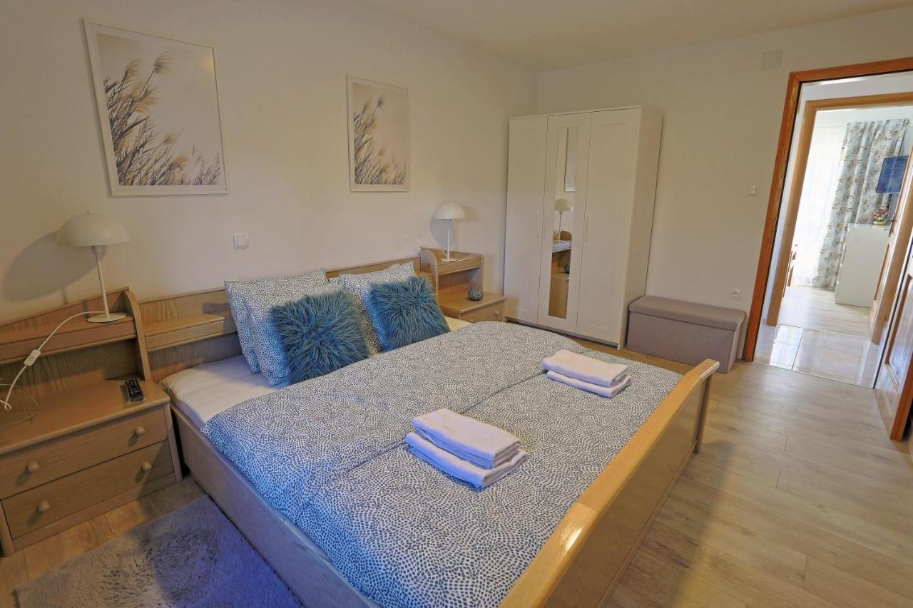 Luxury Apartman Alex With Sauna In The Village Otočac Exterior foto